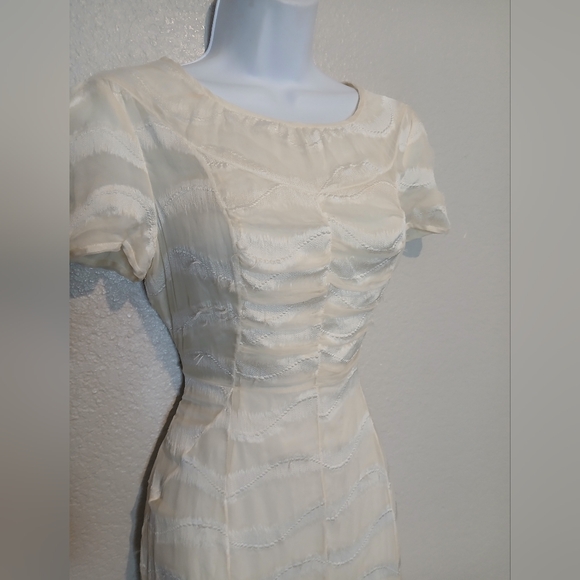 Richard Chai 100% Silk Ivory Cream & White Sheath Pencil Dress Size 6 - Picture 3 of 7